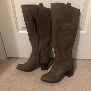 NWOT knee high boots
